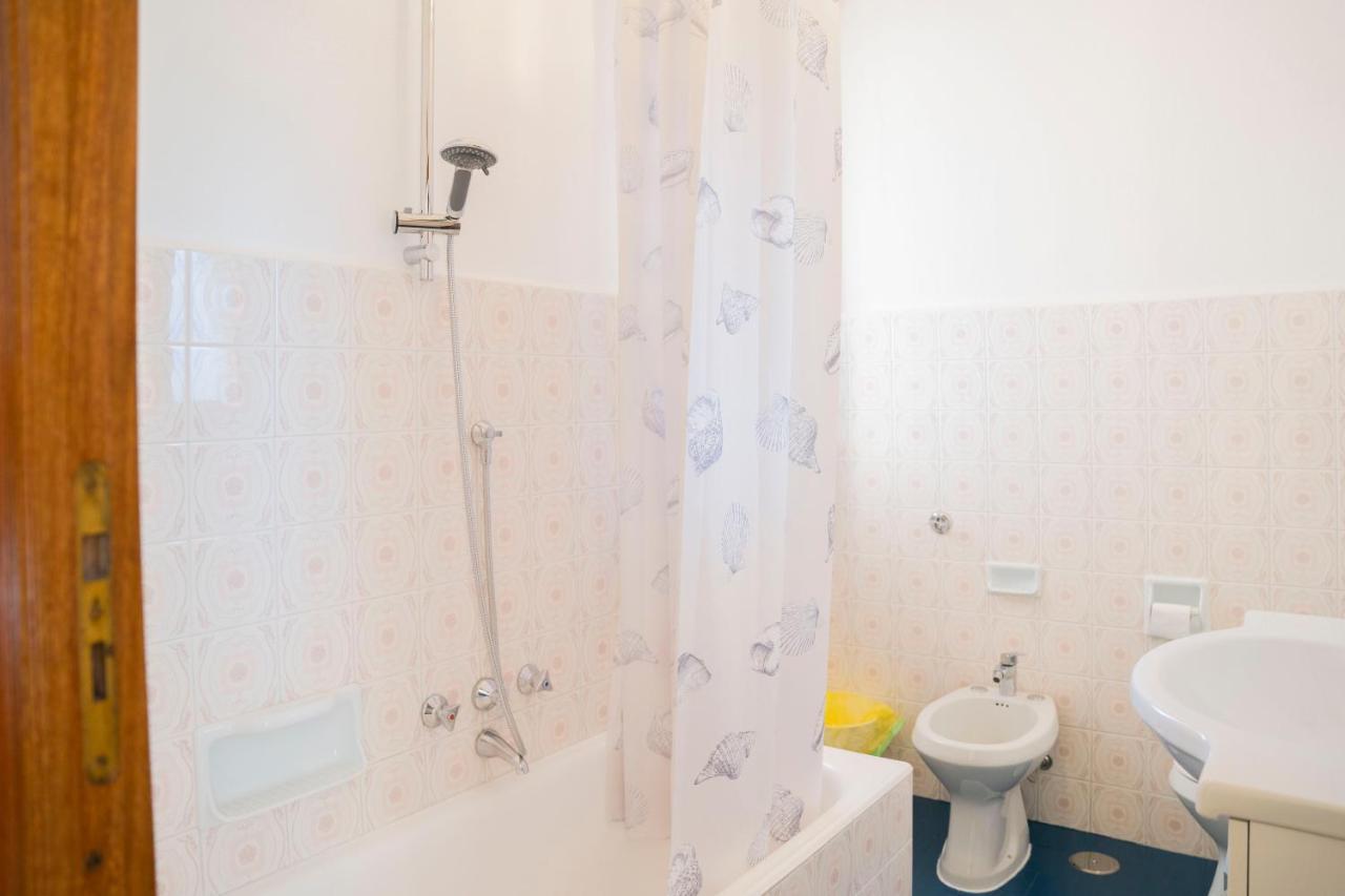 شقة 093 - Casa Panorama, Vista Mare E Vista Portofino, 500 Metri Centro Di Chiavari, Posto Auto Gratis Incluso المظهر الخارجي الصورة