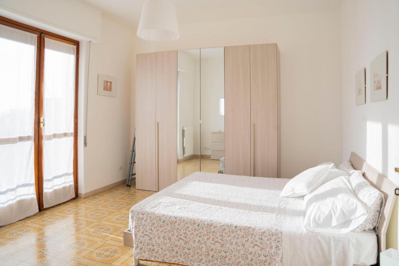 شقة 093 - Casa Panorama, Vista Mare E Vista Portofino, 500 Metri Centro Di Chiavari, Posto Auto Gratis Incluso المظهر الخارجي الصورة